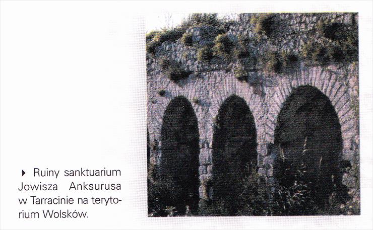 Italia przedrzymska - obrazy - IMG_0003. Ruiny świątyni Jowisza Anksurusa.jpg