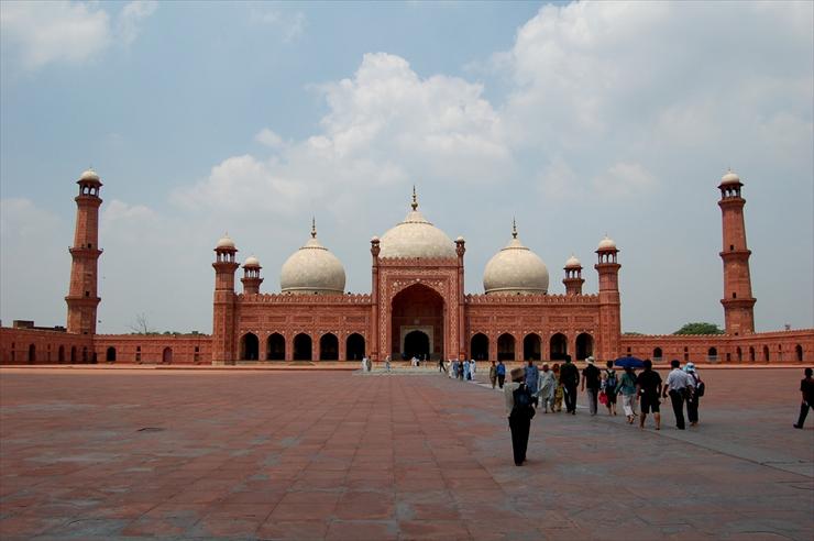 Architektura  islamu - Badshahi Mosque in Lahore - Pakistan.jpg