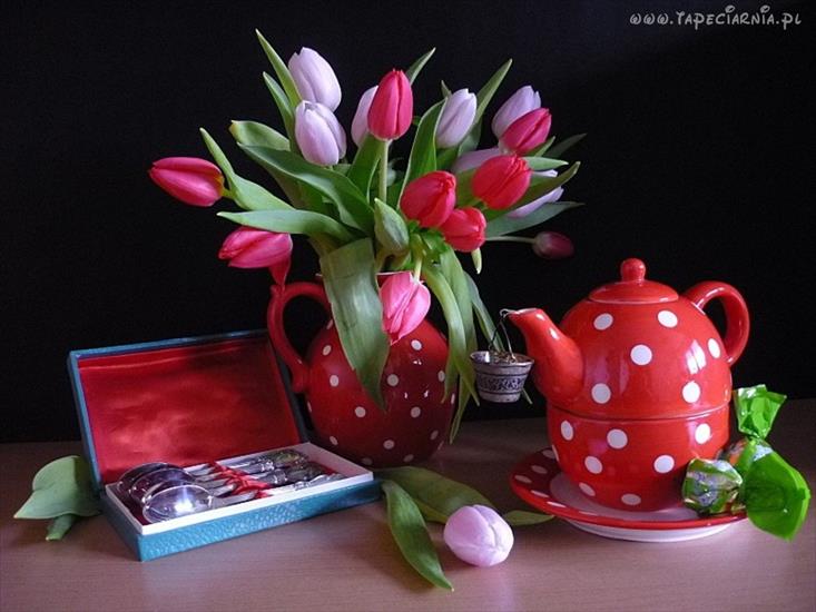 Tulipany - 95285_tulipany_czerwone_fioletowe_dzbanek.jpg