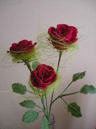 papierowe kwiaty - róże2.JPG