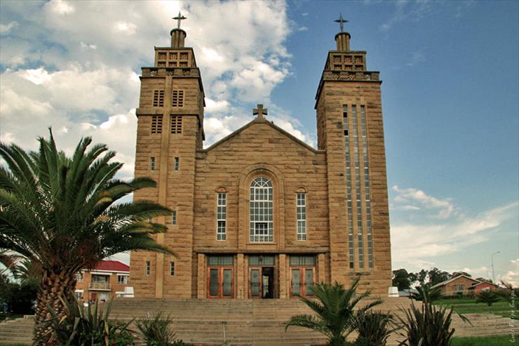 Lesotho - Catedral-Kingsway-Maseru-Lesoto.jpg