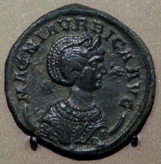 Kobiety w staroży... - Antoniano_Magna_rbica_282-285, cesarzowa augusta rzymska, małżonka Karynusa.JPG