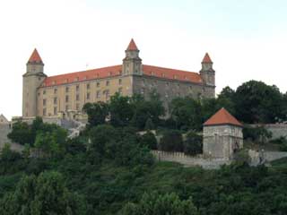  zamki i pałace w polsce - Bratislava Castle.jpg