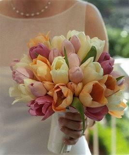  WIĄZANKI ŚLUBNE  - tulips-bouquet.jpg