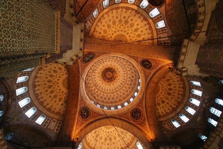 Architektura islamu - Yeni Cami in Istanbul - Turkey domes.jpg