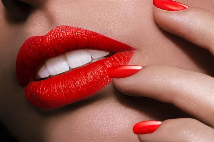 Lipsnails - Red lips.jpg