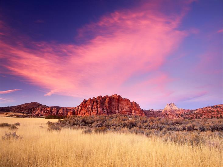 26 Landscapes różne - Sandstone Formations at Sunset, Zion National Park, Utah.jpg