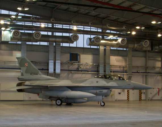  MOJE  MIASTO  - F-16 w Krzesinach..jpg