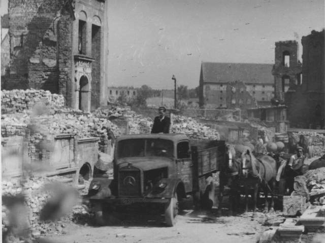GDAŃSK 1940-1949 - Stare Miasto 2.jpg