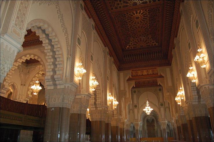 Architektura - Hassan II Mosque in Casablanca - Morocco interior.jpg